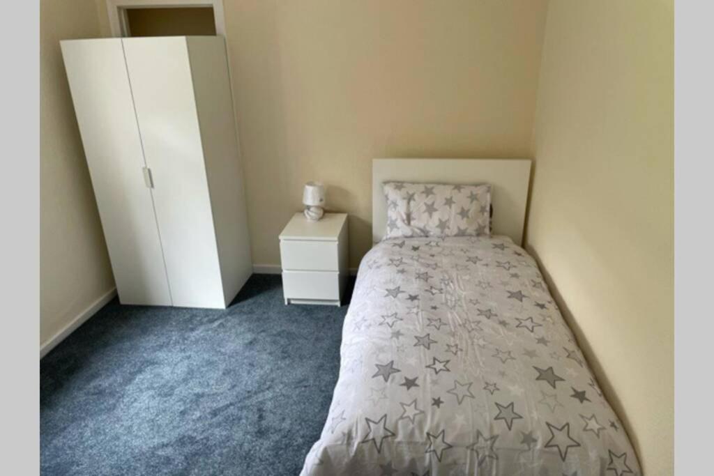 Beautiful Two Bedroom Flat By The Loch Balloch Dış mekan fotoğraf
