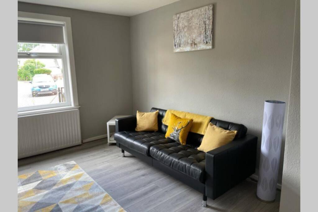 Beautiful Two Bedroom Flat By The Loch Balloch Dış mekan fotoğraf